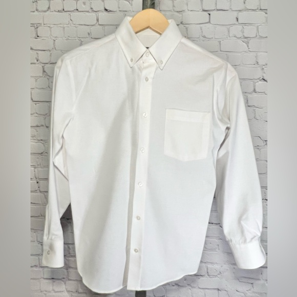 Hunt Club L/S Boy's Sz. 14 Wrinkle-Free Dress Shirt w/ Front Pocket. Cotton/Poly - Picture 3 of 12